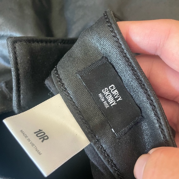 Express Shiny Black Button-Detail Pants coated faux leather look curvy - Picture 7 of 9